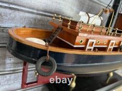 Modèle de bateau en bois Tugboat River Rat 18x 6x 12