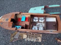Modèle de bateau en bois Vintage 31 Chris Craft Speed Boat