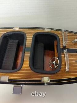 Modèle de bateau en bois à triple cockpit AS183