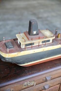 Modèle de bateau en bois de cargo vintage 6 pieds art populaire nautique Grands Lacs