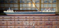 Modèle de bateau en bois de cargo vintage 6 pieds art populaire nautique des Grands Lacs