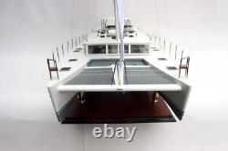 Modèle de bateau en bois de précision Yacht de luxe Catamaran Lagoon 450F L27.6 Neuf