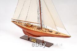 Modèle de bateau en bois de voilier Endeavour de 40 pouces