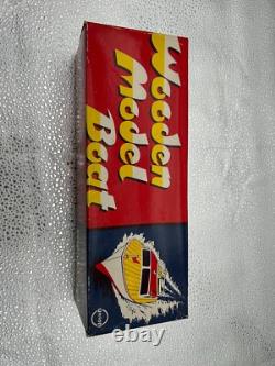 Modèle de bateau en bois rare, alimenté par batterie, Union Japon, fonctionne et s'illumine.