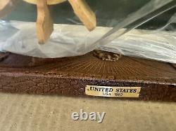 Modèle de bateau en bois sculpté à la main de l'artisanat traditionnel espagnol, nouveau 1860 USA 28 x 22