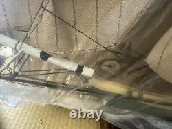 Modèle de bateau en bois sculpté à la main de l'artisanat traditionnel espagnol, nouveau 1860 USA 28 x 22