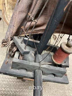 Modèle de bateau en bois vintage Santa Maria