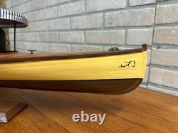 Modèle de bateau en bois vintage du fleuve Mississippi du Wisconsin avec support
