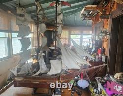 Modèle de bateau en bois vintage voilier clipper décor nautique. Très grand