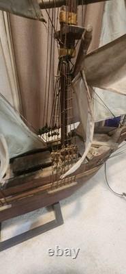 Modèle de bateau en bois vintage voilier clipper décor nautique. Très grand