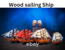 Modèle de bateau en bois voilier Bateau en bois classique à voile Décoration à l'échelle en bois
