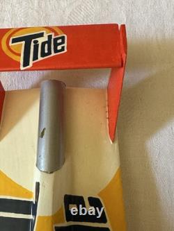 Modèle de bateau hydro vintage U 8 Savon à lessive Tide peint à la main par Brian Anderson
