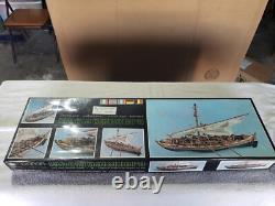 Modèle de bateau/ navire baleinier par Panart Lancia Baleniera en bois Italie 116, NEUF