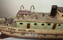 Modèle de bateau remorqueur en bois sculpté fait main, art populaire antique rare