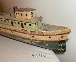 Modèle de bateau remorqueur en bois sculpté fait main, art populaire antique rare
