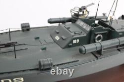 Modèle de bateau torpilleur Elco PT 109 de la marine américaine, bois / plastique préfabriqué fait à la main 24
