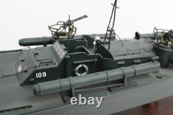 Modèle de bateau torpilleur Elco PT 109 de la marine américaine, bois / plastique préfabriqué fait à la main 24