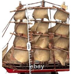 Modèle de grand navire en bois Cutty Sark vintage de la marine à voile, baleinier, pirate, côtier de mer.