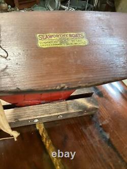 Modèle de jouet de bateau en bois navigable Bateau à voile de bassin Chester A Rimmer Architecte naval