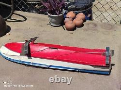 Modèle de jouet de bateau rapide vintage en bois fait main avec de grandes pièces lourdes en métal