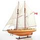 Mod&egrave;le De Navire En Bois Schooner Bluenose Ii, Voilier De 38 Pouces, Enti&egrave;rement Construit Et Assembl&eacute;.