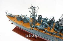 Modèle de navire en bois USS West Virginia BB-48