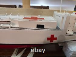 Modèle de navire en bois fait main de l'hôpital USNS Comfort, NOUVEAU 36 X 5 X 7