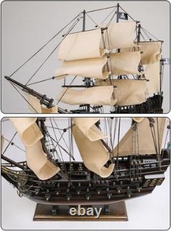 Modèle de navire pirate en noyer antique perle noire 20,5 pour les collectionneurs
