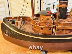 Modèle de remorqueur Danube VI des célèbres remorqueurs de la Tamise en bois bateau navire vtg 152 excellent
