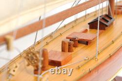 Modèle de voilier Sm Sailboat America Cup en bois de 25 pouces de la nouvelle entreprise de répliques de bateaux en bois.