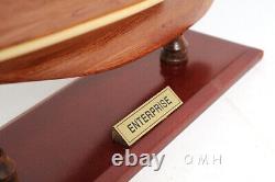 Modèle de voilier Sm Sailboat America Cup en bois de 25 pouces de la nouvelle entreprise de répliques de bateaux en bois.