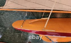 Modèle de voilier de bassin en bois Vintage 1895 Cup Racer 36 Sloop Boat