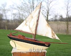Modèle de yacht d'étang vintage en bois, voilier 38 Sloop, voiles de bateau antique large
