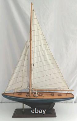 Modèle de yacht de course 24.5 en bois Voilier Bateau à voile Décoration intérieure en bois de qualité