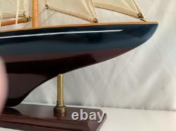 Modèle de yacht de course 24.5 en bois Voilier Bateau à voile Décoration intérieure en bois de qualité