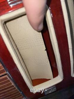 Modèle en bois de bateau rapide classique en acajou Chris Craft Triple Cockpit Runabout 26