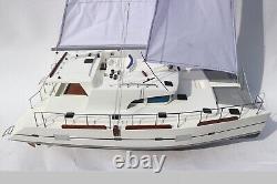 Modèle en bois de catamaran moderne Lagoon 500 yacht 27.5