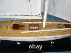Modèle en bois du voilier J Class Boat Yacht de l'America's Cup de 1930 - Nouveau Sailboat 20 de l'entreprise.
