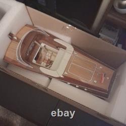 Modèle fini de bateau RC en bois Riva Volere Yacht 114 580200 mm
