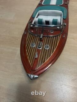 Modèle réduit de bateau Riva Aquarama 20 Blanc Vert en Bois 53cm Bateau à Moteur Italien Fait Main