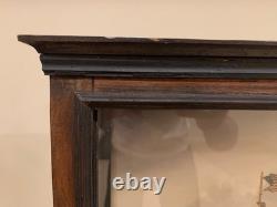 Modèle réduit de bateau à roues à aubes américain antique sous vitrine diorama maritime