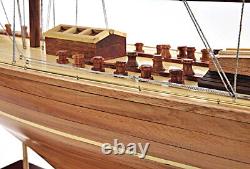 Modèle réduit en bois fait main de voilier britannique ENDEAVOUR 40