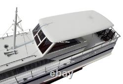 Modèle réduit en bois fait main du Chris Craft Commander 47 RC Convertible 32