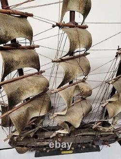 Navire de guerre en bois de l'Espagne Vintage Fragata Espanola Année 1780 Modèle de bateau 24x27