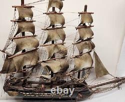 Navire de guerre en bois de l'Espagne Vintage Fragata Espanola Année 1780 Modèle de bateau 24x27