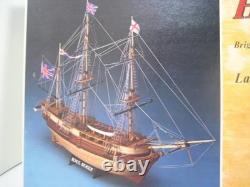 Neuf, boîte ouverte C. Mamoli 164 HMS Beagle Maquette de voilier italien en bois kit