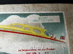 Notre kit de bateau en bois modèle japonais des années 1950 avec Imp Impy 7095 Sailboat vient d'être ouvert.