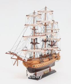 Réplique en bois de petit bateau USS Constitution de 22 pouces