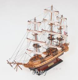 Réplique en bois de petit bateau USS Constitution de 22 pouces