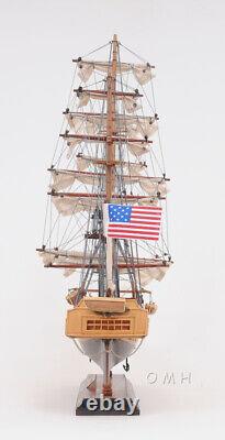 Réplique en bois de petit bateau USS Constitution de 22 pouces